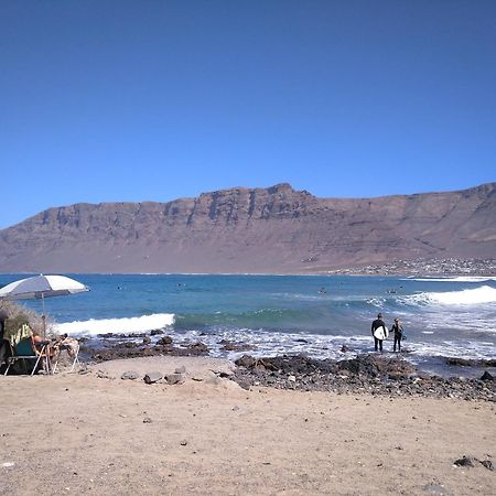 Famara Rooms Buitenkant foto
