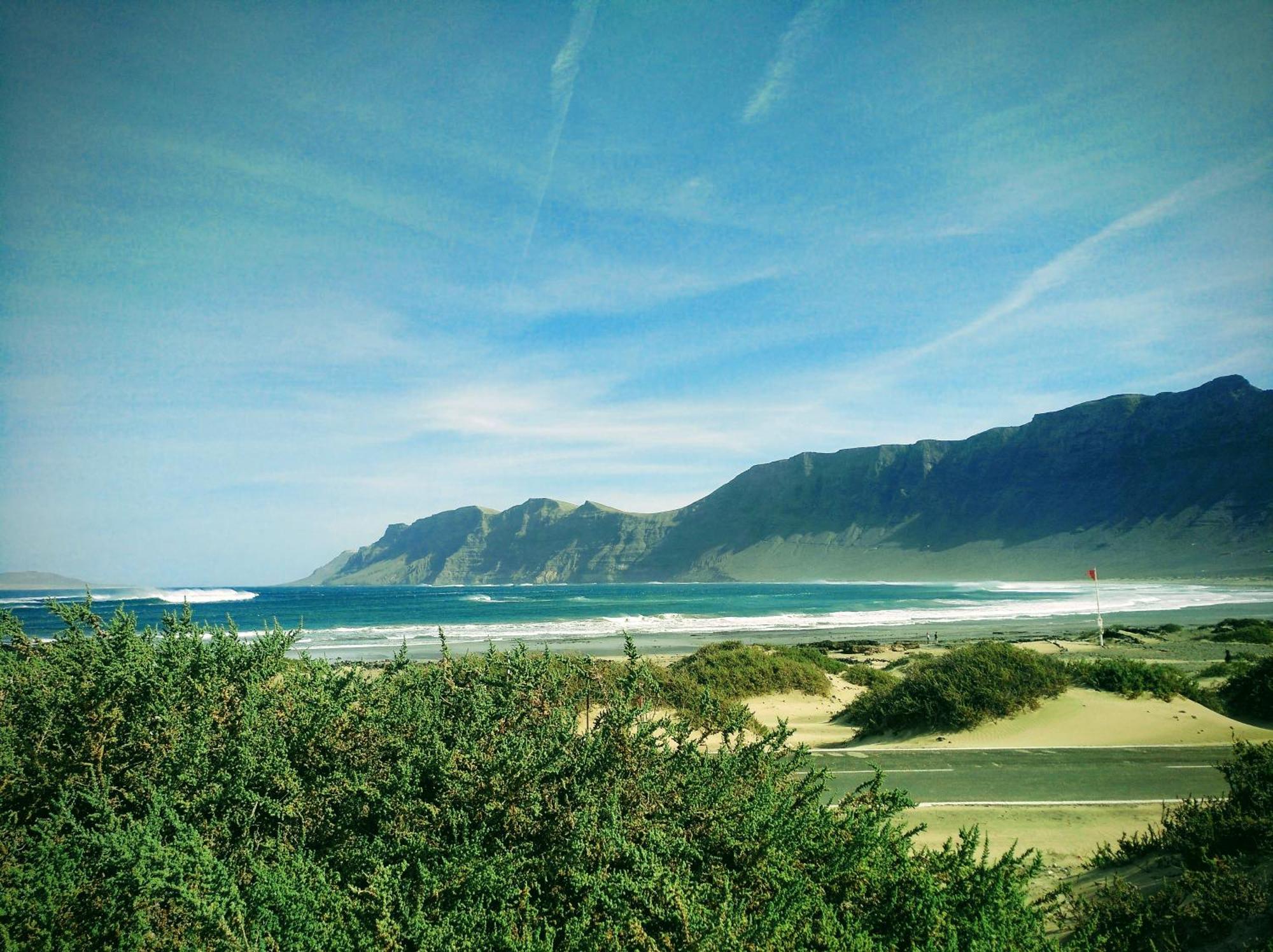 Famara Rooms Buitenkant foto